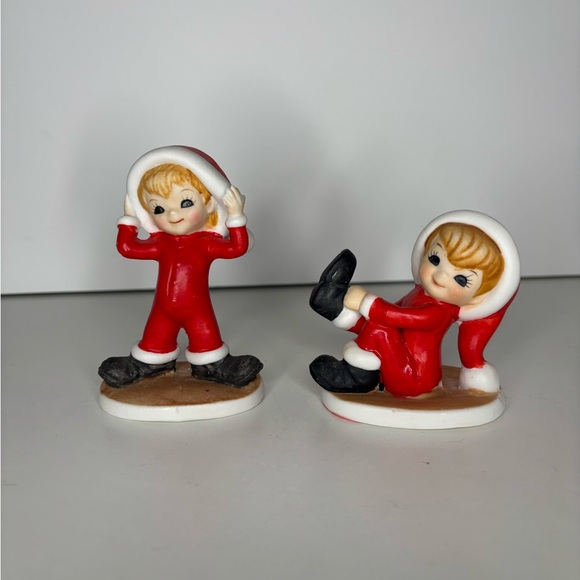 Vintage Adorable Christmas Red and White Santa Elves Figurine Set - Picture 1 of 5